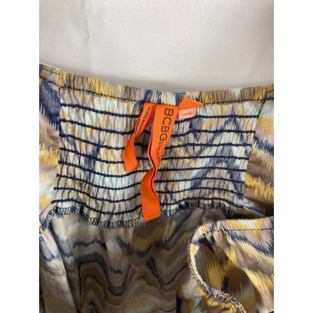 BCBGeneration Chevron Top - Picture 3 of 6